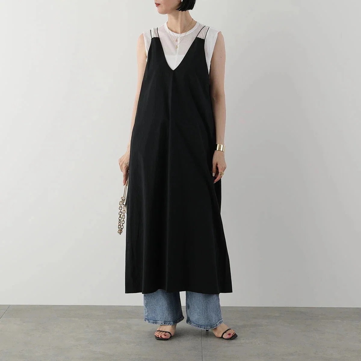 IHATOV イーハトーブ ワンピース cotton skinny strap dress IH01-24SS-64309 レディース コットン ロング丈 Vネ