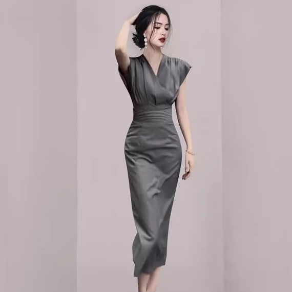 ワンピース ロングワンピース 半袖 Vネック かわいい 大人可愛い きれいめ シンプル 上品 おしゃれ かっこいい レトロ ラフ こなれ感 個性的 主役級 存在感 抜け感 無地 春 夏 キュート