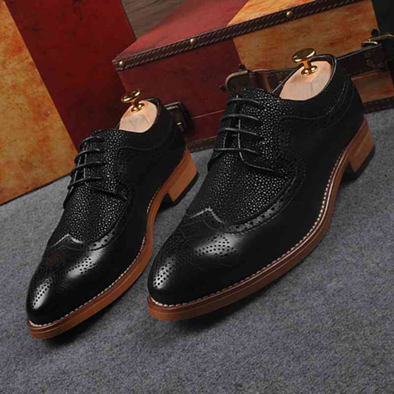 ビジネスシューズ メンズ ブランド レザー 軽量 夏 春 紳士靴 カジュアル 歩きやすい OFF スニーカー 走れる ショートブーツ ストレートチップ ブーツ ON おしゃれ 防水 革靴 おすすめ 靴 5,700円