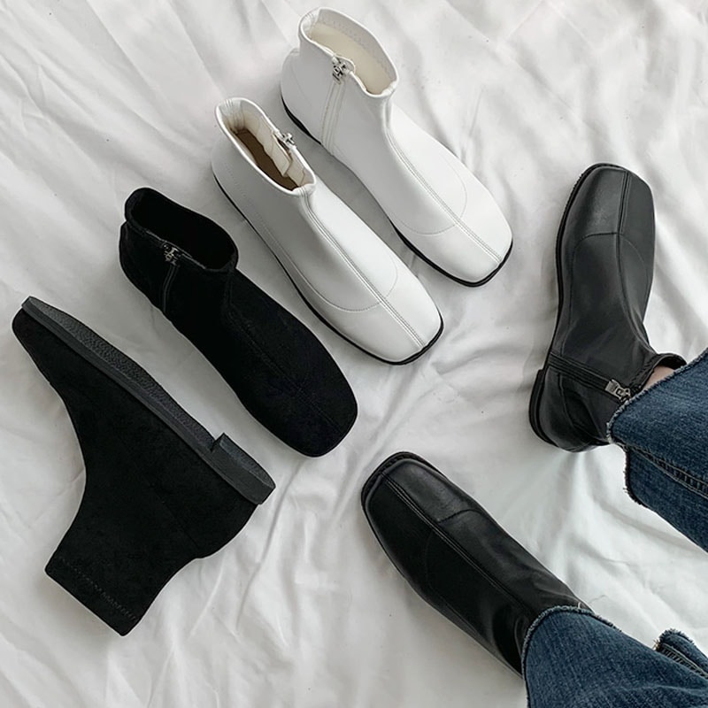 3color ファスナー付きで履き脱ぎ楽ちん． シンプル, ベーシックな雰囲気の 丸いスクエアトゥ PU,フェイクスエード素材 ストレッチ ローヒール ショートブーツ