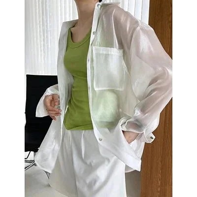 ブラウス 春先取りブラウス シフォンブラウス さらっと羽織れるサテンシャツ 夏のゆるい光沢感今日は30パーセント