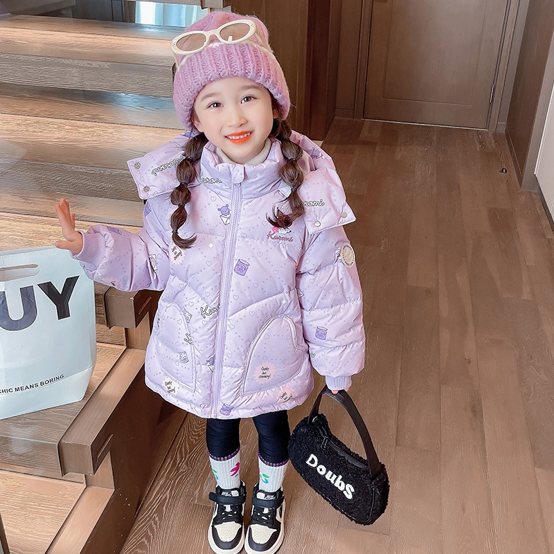 冬の女の子の太い手 冬の女の太い手 冬の女の子の