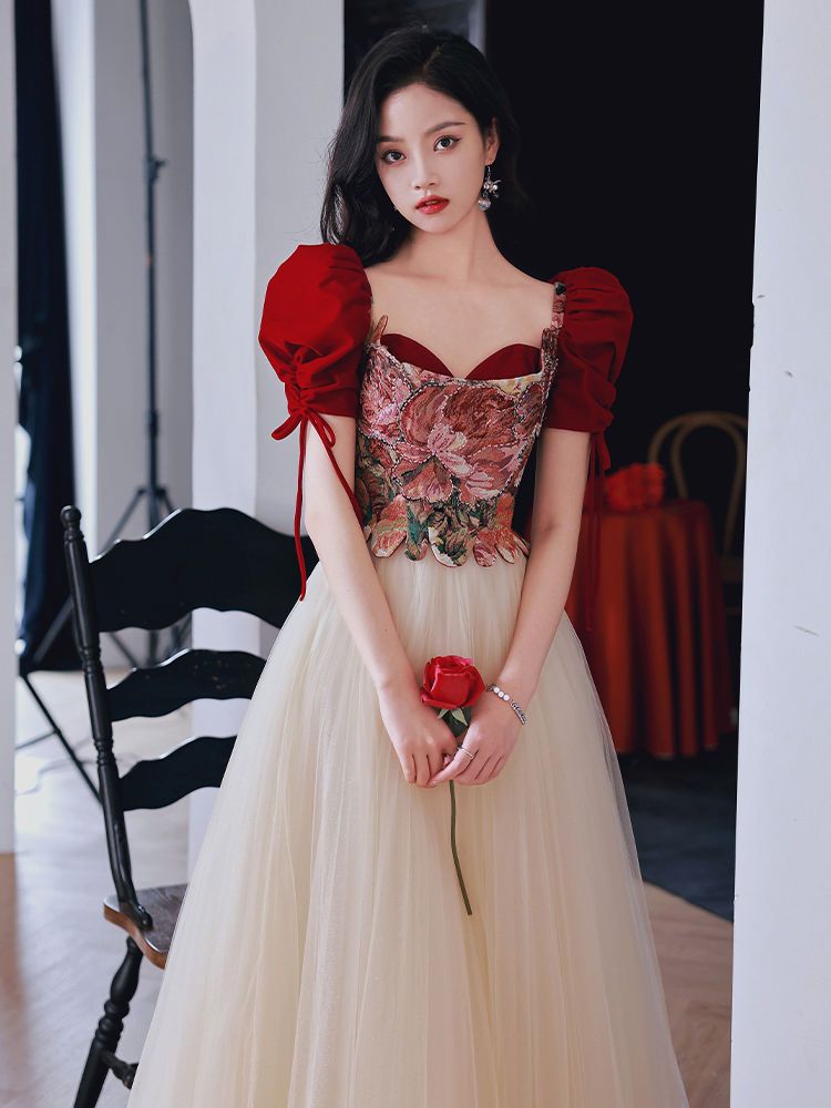 2025年 花嫁 夏 ウェディングドレス 女性 ワインレッド 婚約 裏口 披露宴 痩身 上質な質感 母の日 母の日-0007722