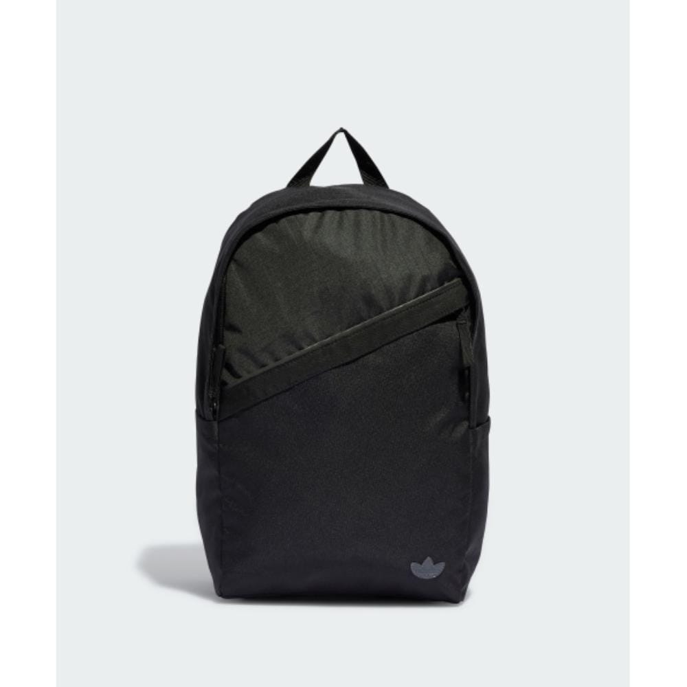 adidas backpack IM1136