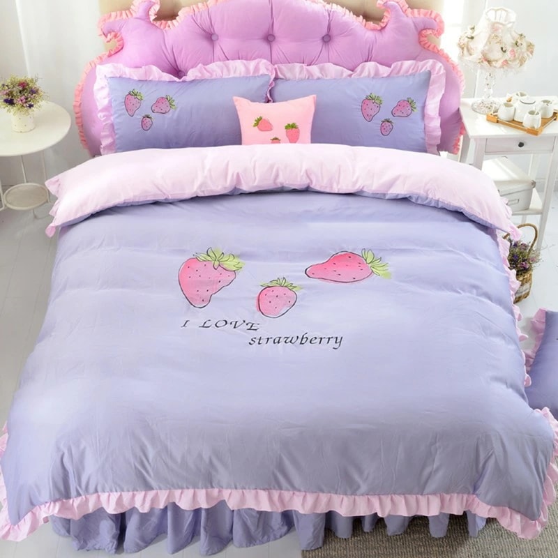 クーポン かわいい 掛け布団カバー 4点セット セミダブル 綿 コットン バイカラー プリント イチゴ柄 おしゃれ かわいい 爽やか 布団カバー ベッドカバー ベッドシーツ 枕カバー カバーリング 掛 8,656円