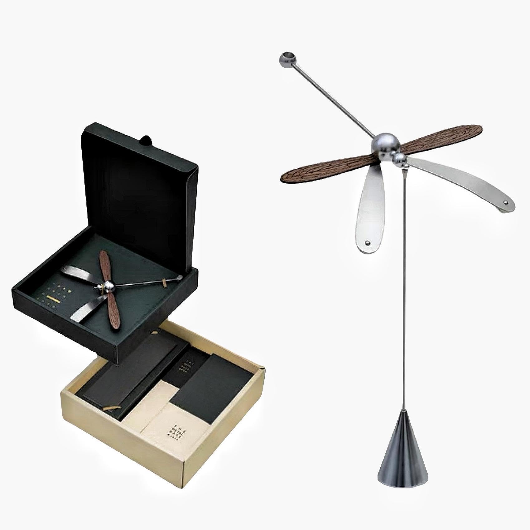 Sarkovosトンボ木製アロマ 天然ウッドアロマディフューザー360 回転プレミアムエッセンシャルオイルディフューザー，アロマセラピーディフューザーギフト バレンタインデーギフト オフィス装飾