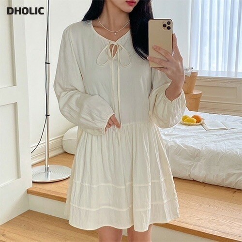 [メガ割りSALE]ストラップネックパフスリーブワンピース