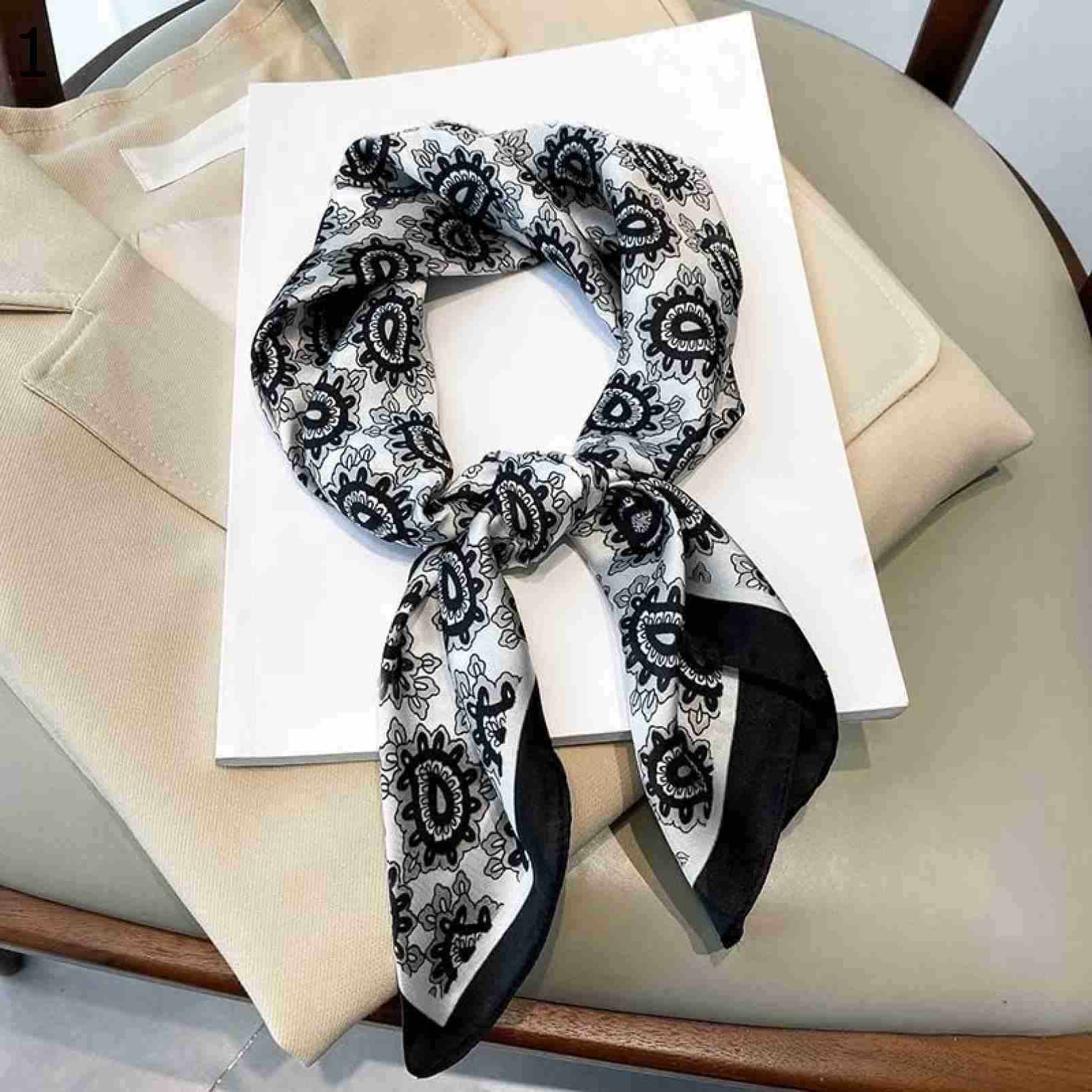 【20%OFFクーポン～】女性スカーフラップ小さなネッカチーフ髪カシュー花柄スクエアショールタイネックヒジャーブフーラード スカーフ (Color : Black Size : 70cm x 70 5,546円