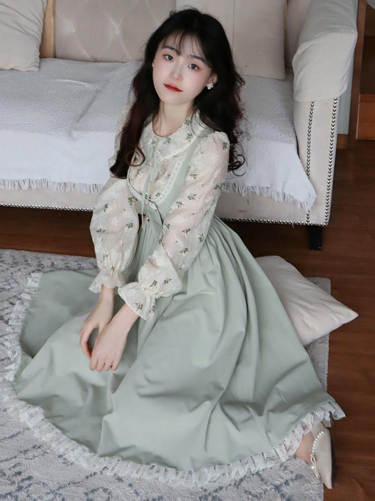 ロリータ コスプレ 2023 秋 新作 可愛い 長袖シャツ+キャミソールスカートサンタコスプレ