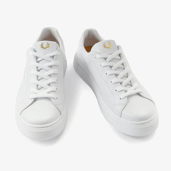 FRED PERRY_男性スニーカー..B71 レザー SFPM2435310-100