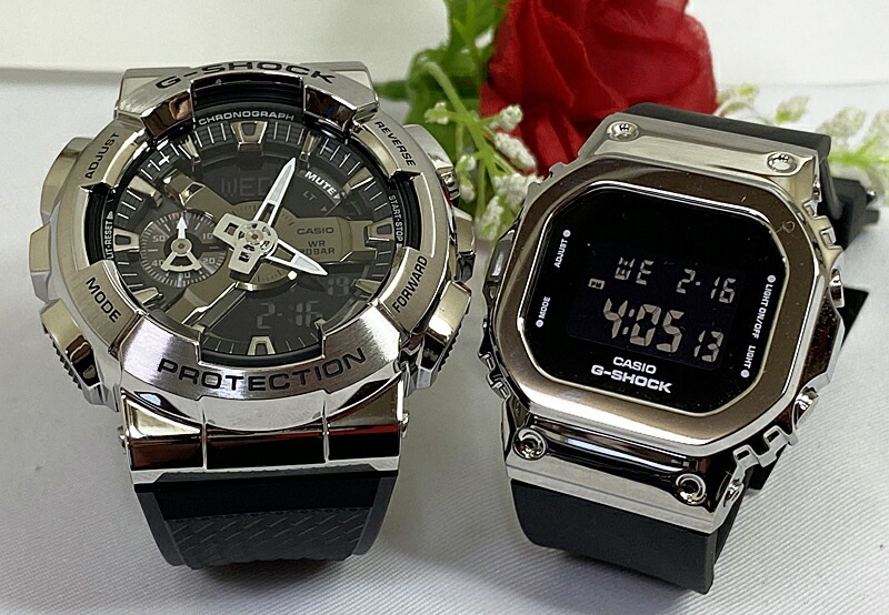 恋人たちのGショックペアウオッチ G-SHOCK カシオ 電池式 GM-110-1AJF GM-S5600-1JF プレゼント g-shock 手書きします 　誕生日 御祝い 銀婚式　結婚記