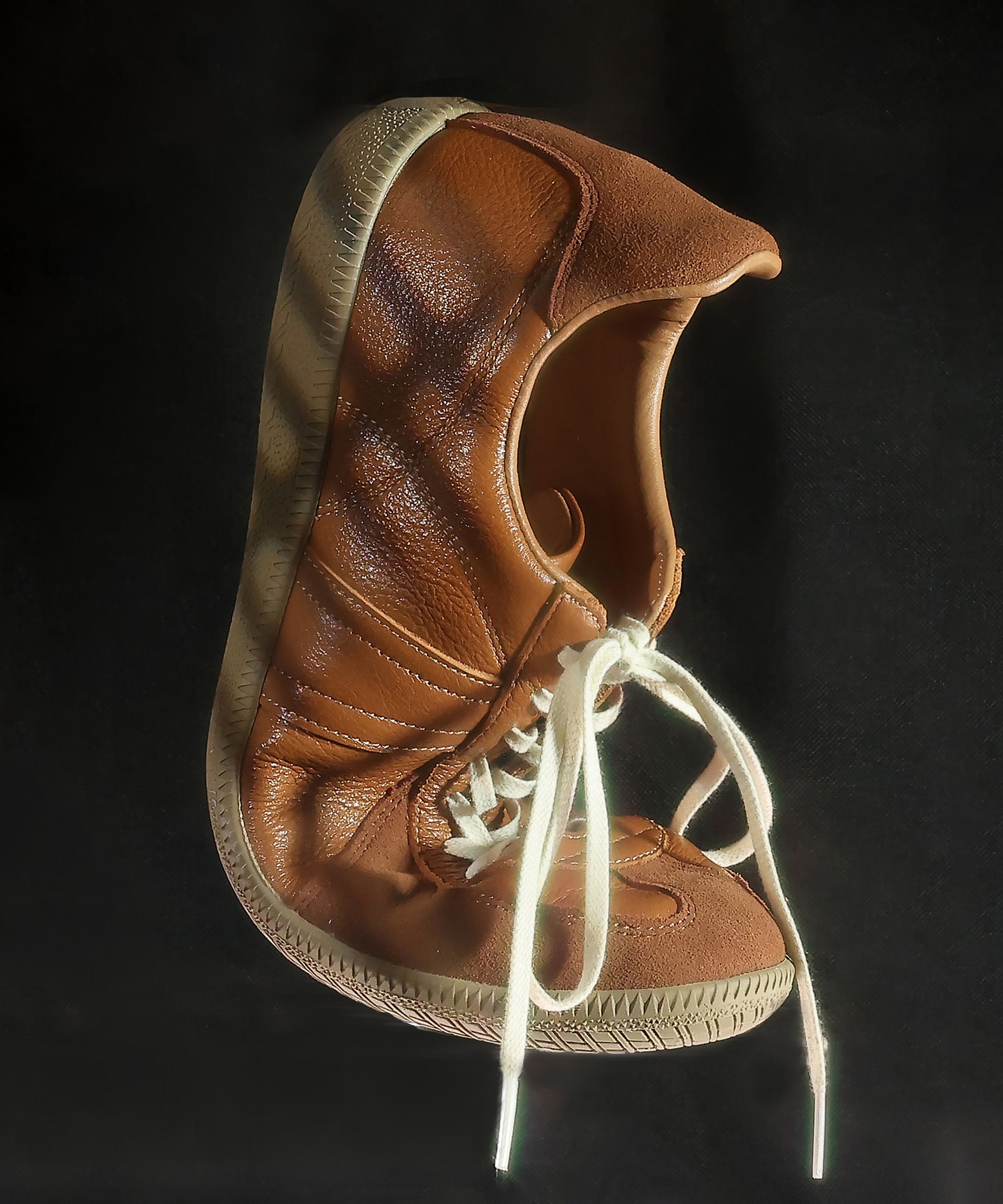 Grima 8 Hole German Army Sneakers Brown