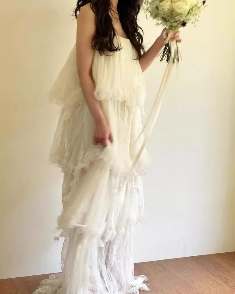 ウエディングドレス アイボリー キャミソール フリルドレス ふわふわ ロング 前撮り 韓国風ドレス