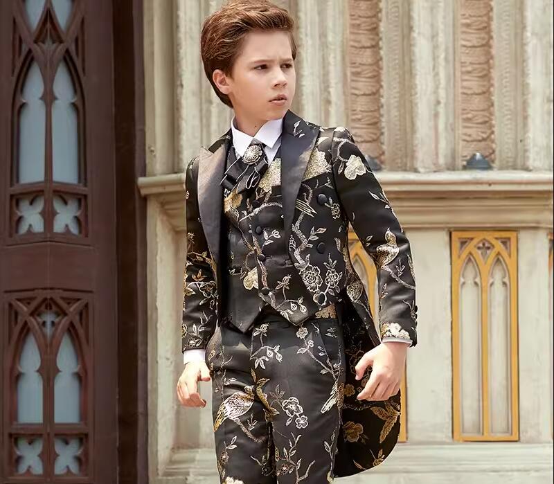 【新作】上品 2色 5点セットアップ 花柄 燕尾服スーツ タキシード 燕尾服 子供スーツ ジャケット＋ベスト+ズボン+蝶ネクタイ+シャツ 七五三 ドレスコート 男の子スーツ 出演 キッズ 発表会 ピア