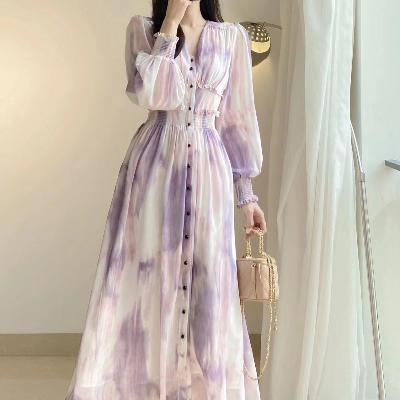 ワンピース フレアワンピース ワンピドレス ロング丈 長袖 Vネック フレア ストレート シフォン ウエストゴム かわいい 大人可愛い きれいめ シンプル 大人 上品 おしゃれ レトロ 大人女子