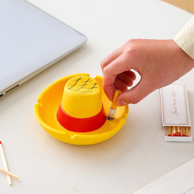 【20点セット】【送料無料】ワンピースの形をした灰皿を創意的にデザイン家庭用リビングオフィスの贅沢な個性的なセラミック灰皿 19,672円