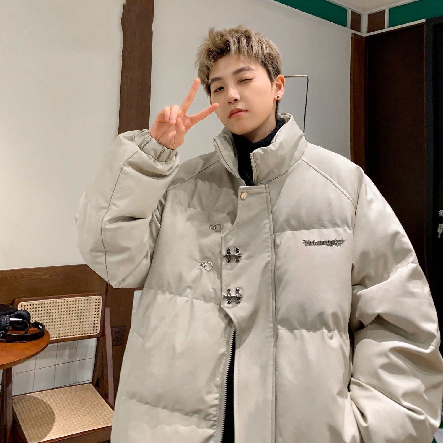 2025INS大人気 新作 メンズ 冬 デザインセンス アメリカ 厚手 ウンジャケット 秋冬の新作 かっこいい 保温 中綿コート 5,869円