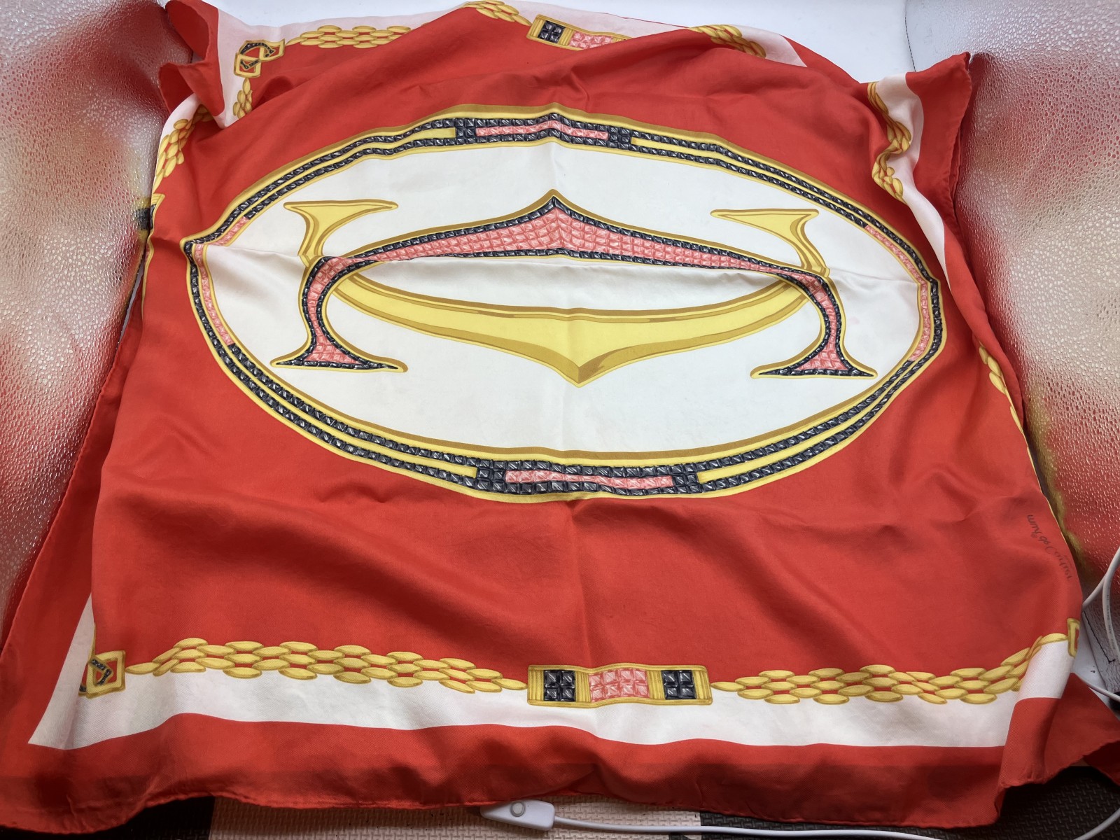 スカーフ 赤 84×84cm(33.07×33.07 inch)