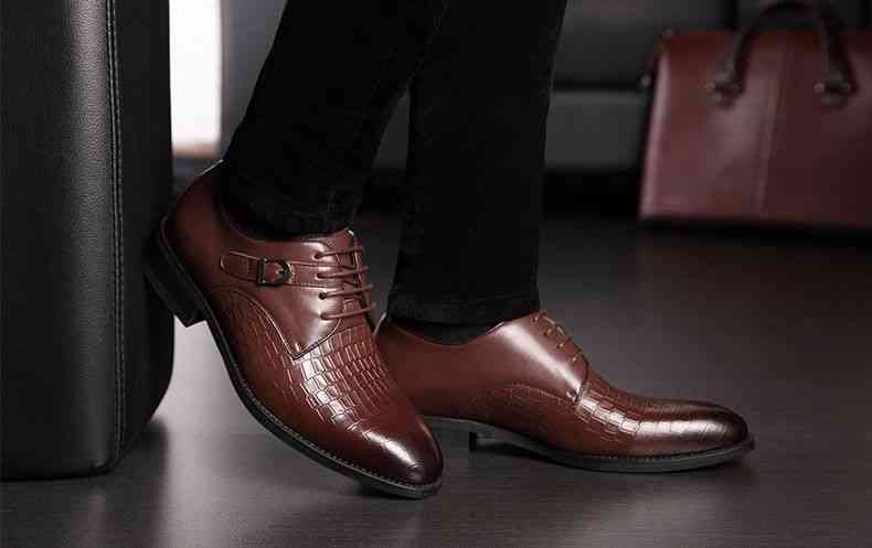 ビジネスシューズ メンズ 冬 歩きやすい ショートブーツ カジュアル 革 春 軽量 おしゃれ ウォーキング 走れる 秋 ストレートチップ 夏 厚底 靴 防水 人気 革靴 滑らない レザー 本革 おすす