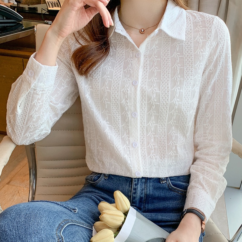 トップス シャツ ブラウス 白シャツ 白トップス 袖あり 長袖 襟付き レース 刺繍 綿 コットン かわいい 大人可愛い きれいめ シンプル カジュアル 大人 上品 おしゃれ お洒落 レトロ 大人女子
