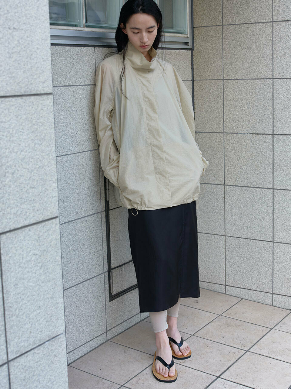MUKHA シルクスリットスカート (ブラック)