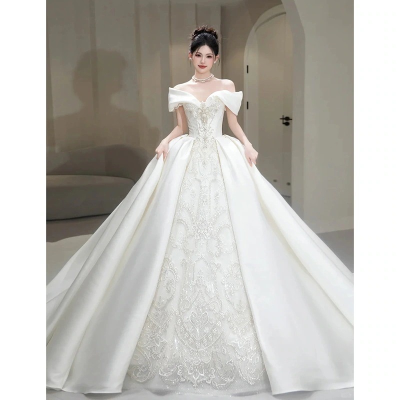 ワンショルダーサテンメインウェディングドレス花嫁2025年新作フランス重工業質感妊婦トレイル