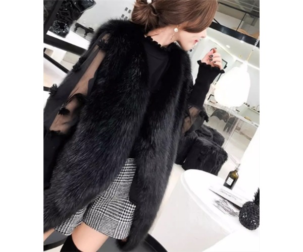 レディース ベスト コート ウール ミドル丈 袖なし ノースリーブ Vネック ふわふわ ポケット 前開き ボタンなし ファー 毛皮 かわいい 大人可愛い きれいめ シンプル 上品 おしゃれ かっこいい