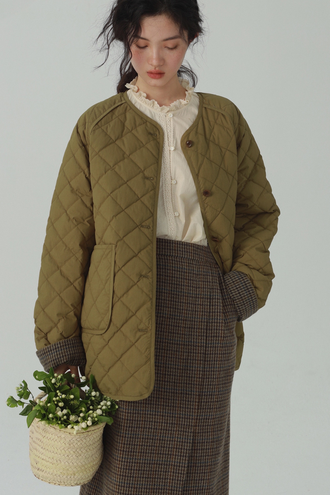 人気沸騰 キルティングコート チュニックコート レディース 冬 アウター ノーカラーコート 中綿 体型カバー カラー