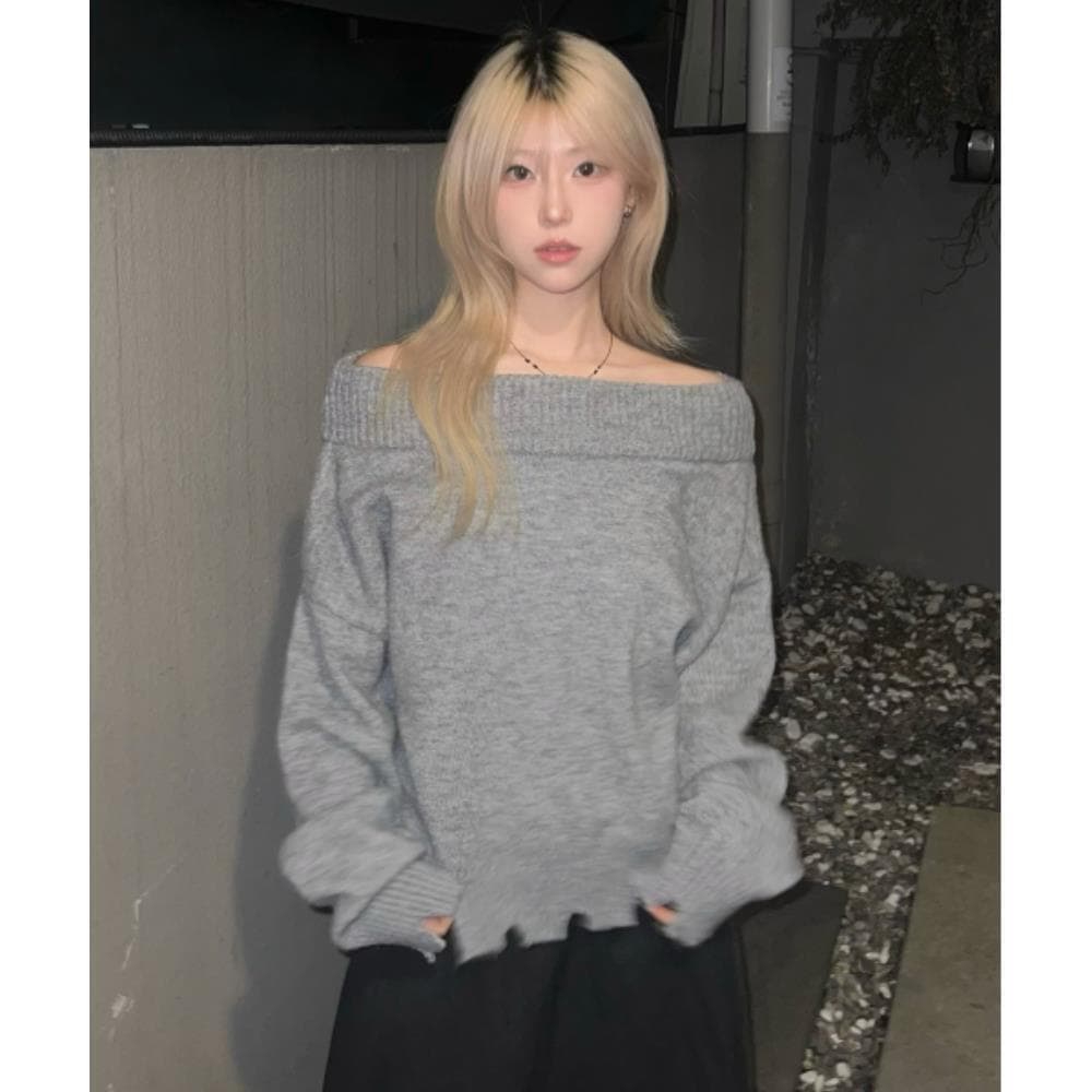 ROCKCAKE Off Shoulder Damaged Knit Gray RC25KN03900GR