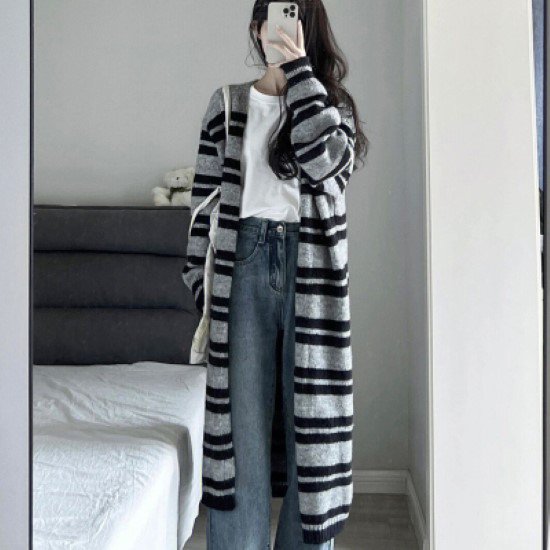 【取寄：納期2週間】ニットカーディガン レディース ロングカーディガン 羽織 ライトアウター カーディガン ロング丈 ボーダー 長袖 秋冬 カジュアル お出掛け おしゃれ ノーカラー