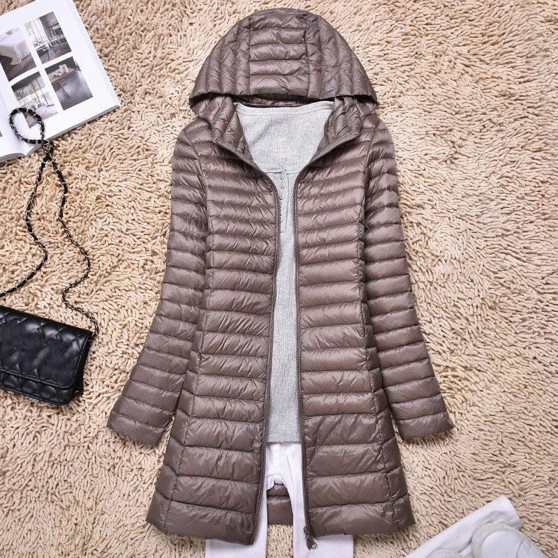 人気沸騰新柄追加 ダウンジャケット レディース ブルゾン ライトダウン スタンドカラー 軽量 暖かい 防寒 ダウン ロング丈