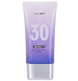 Qoo10] SHEZI 【正規販売認証店】奢姿 日焼け止めクリー