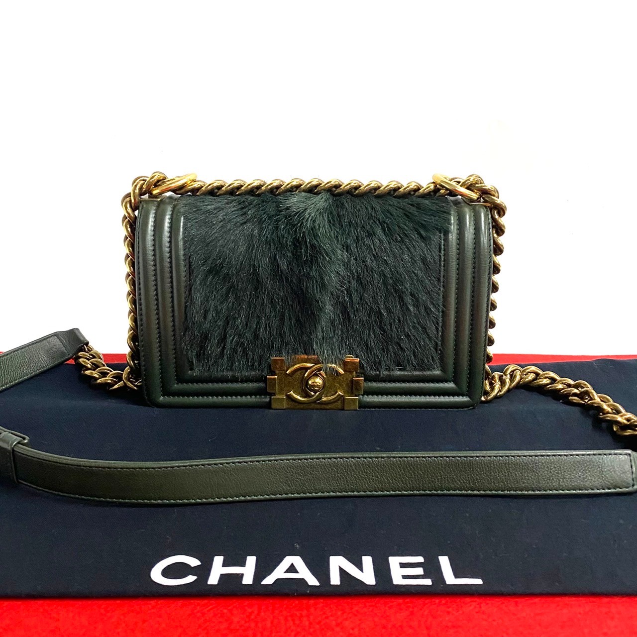 ボーイシャネル 20 マトラッセショルダーバッグ ラビットファー ラムスキン グリーン 50324