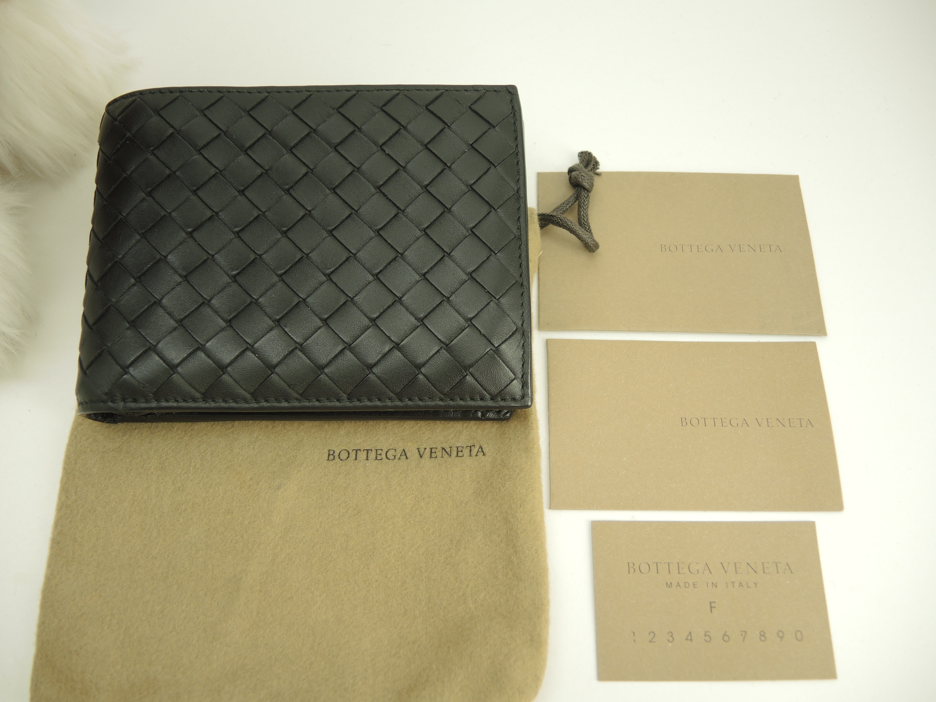 2折財布 イントレチャート レザー黒 コンパクトウォレット@B02598050U