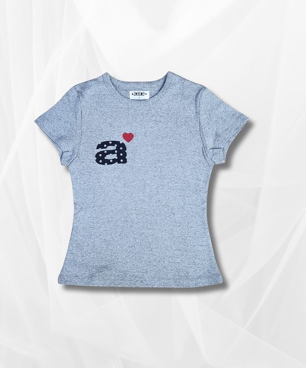 即完売商品【新品正規品】aeae ハートロゴドットTシャツ ホワイト 正規品 aeae ハートロゴドットTシャツ ホワイト