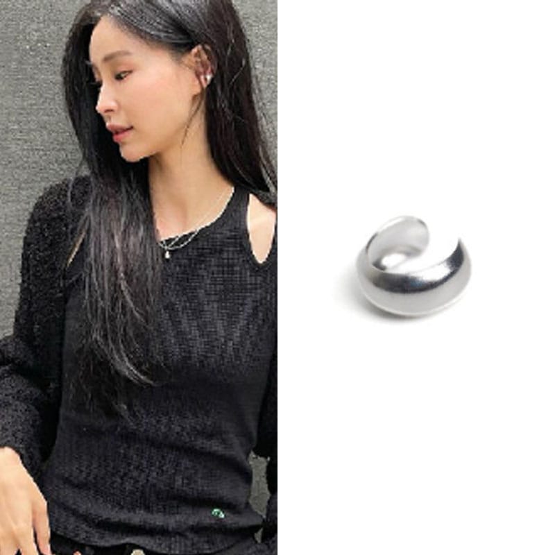 [韓国ファッションヒェイム着用]Sleek new moon line earcuff(Silver925)韓国ファッション芸能人着用デイリーアクセサリー韓国アクセサリートレンドアイテム韓国