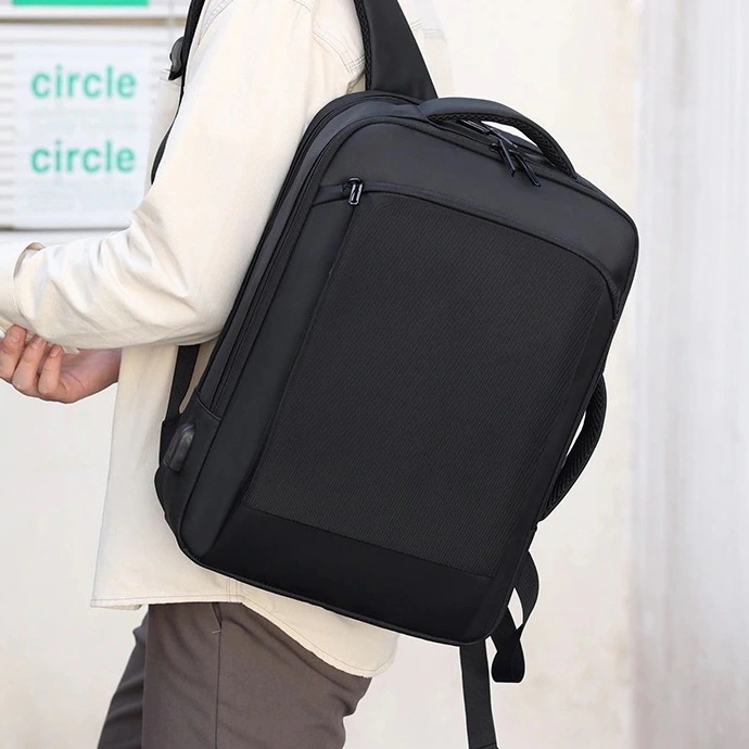 クロスボーダー男性バッグ大容量リュックサック男性コンピュータバックパック通勤ビジネス男性リュックサック