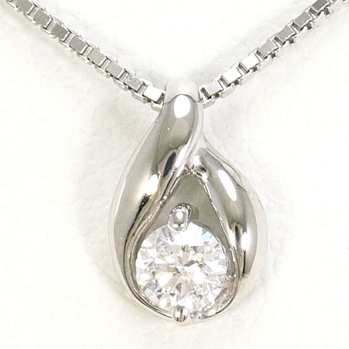 PT900 プラチナ PT850 プラチナ ネックレス ダイヤモンド 0.07ct 総重量約2.0g 約40cm 中古