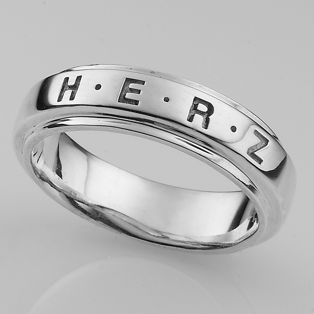 HERZ RING THE SMART リング ドイツの技術 分子震動を応用した先端健康ジュエリー