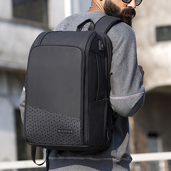 DICUBO)デイリー スマート 拡張型 大容量 バックパック DCBG3116 13,215円