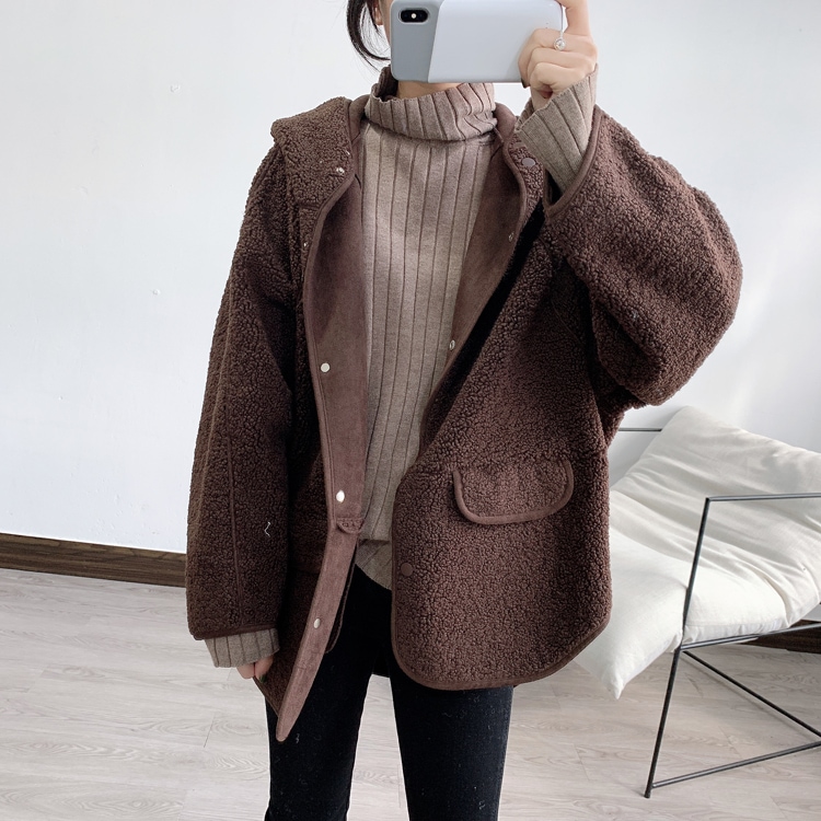 冬 ボアスウェード シンプル ラウンド裾 ゆったり 人気 あたたか フード付き コート 秋 もこもこ ルーズ 無地 ボタン リラックス カジュアル 3色 ジャケット ショート丈