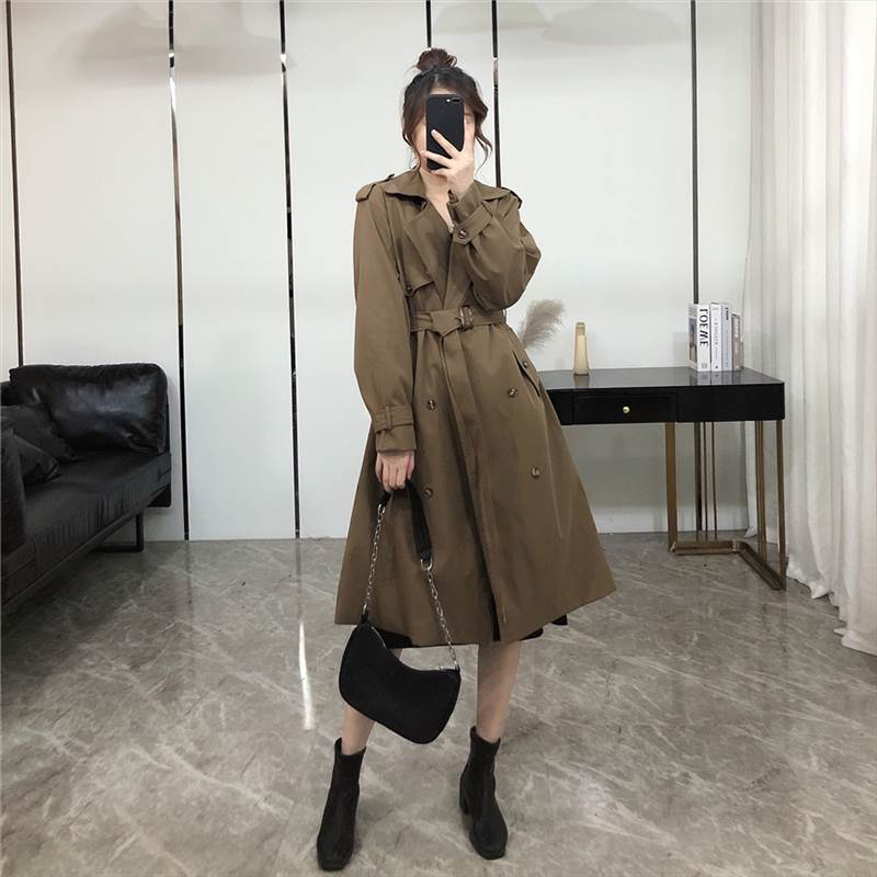 アウター コート レディース トレンチ ミドル丈 膝丈 ひざ下 ダブルボタン テーラードカラー 長袖 ボリューム袖 ベルト きれいめ 上品 シンプル シック ふんわり袖 無地 春 秋 大人 ビジネ 大