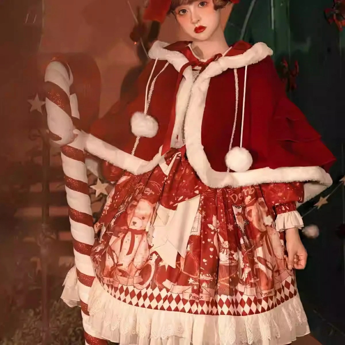 【新作登場 最安値】ロリータワンピース 可愛いロリータ服 長袖 ドレス 甘ロリータ フード付きマント プリント柄 クマ柄 クリスマスパーティー Lolita 人コスチューム ゴスロリ ハロウィン コス