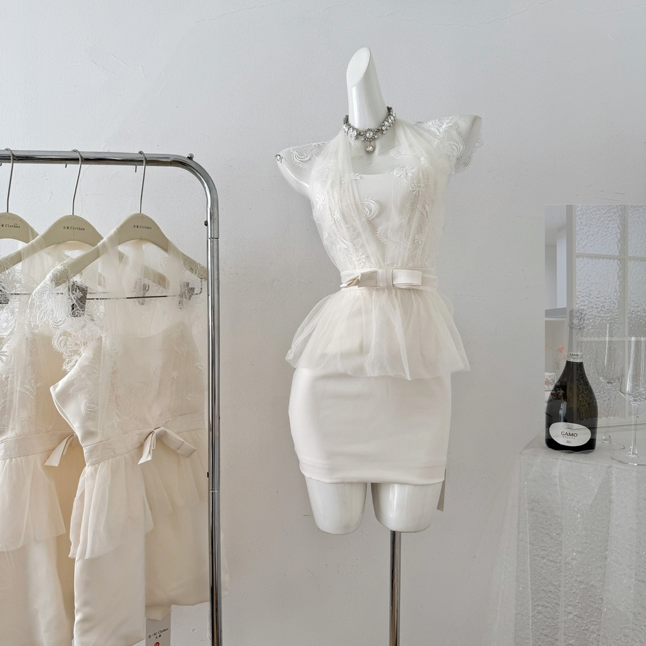 【急速出荷】ダストダンダンネックワンピース女レーススプライスネットバッグヒップスカート胸拭きスカート