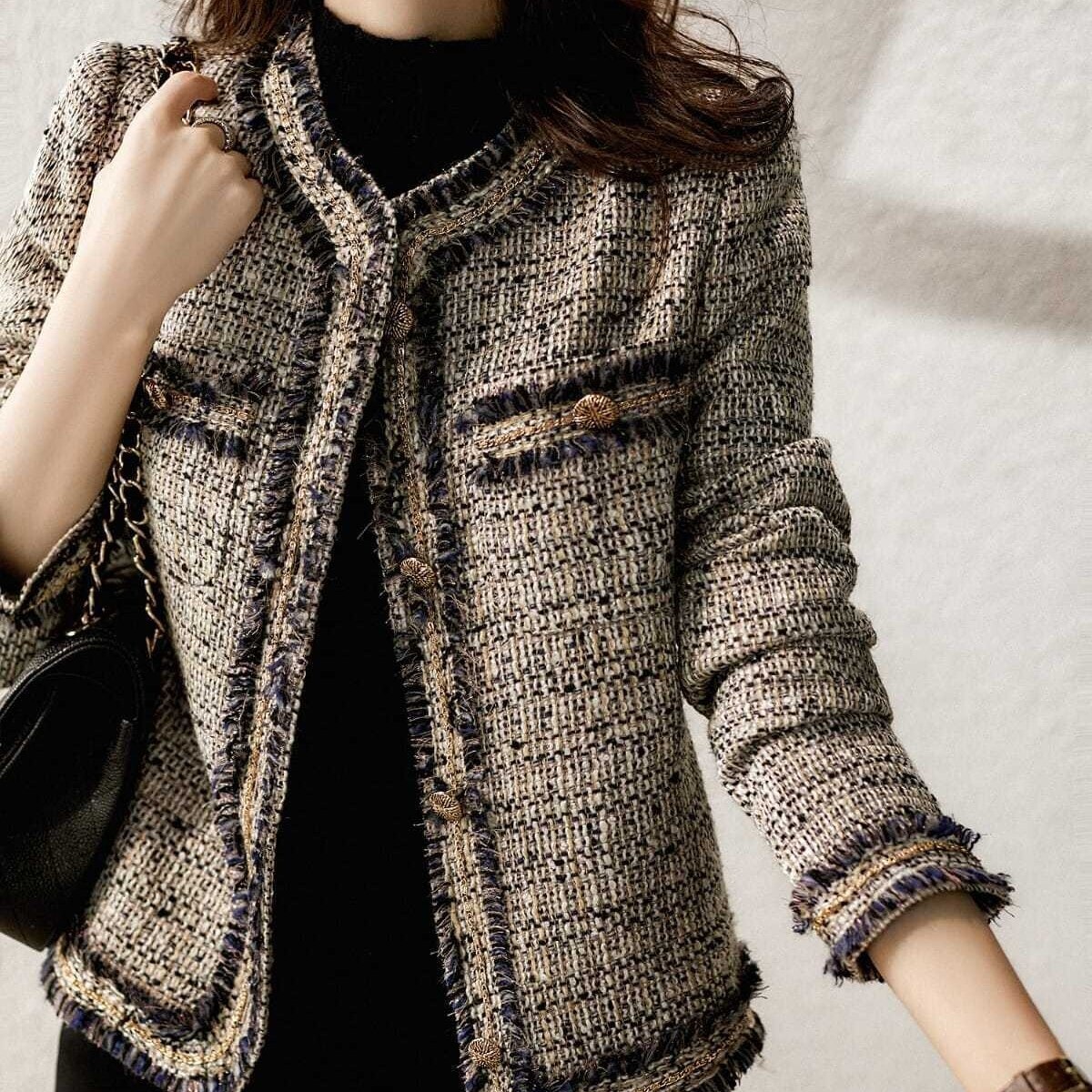 レディース ジャケット アウター 上着 長袖 襟なし ノーカラー アウター 上着 フェミニン 前開き コンサバ ボタン フリンジ 大人可愛い きれいめ シンプル 上品 おしゃれ かっこいい こなれ感