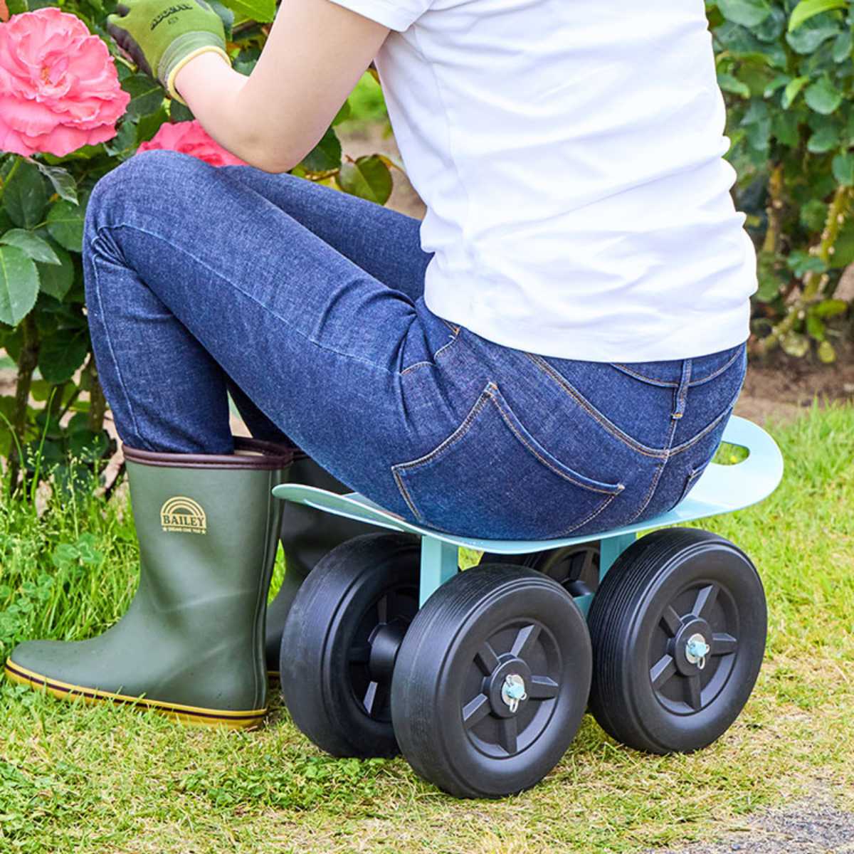 ガーデニングカート 腰掛け 作業椅子 カート ガーデニング用品 園芸用品 草むしり 畑 園芸 農作業 ガーデン 草取り 除草 足腰 腰痛 負担軽減 移動 自由 座る コンパクト 作業効率 5,825円