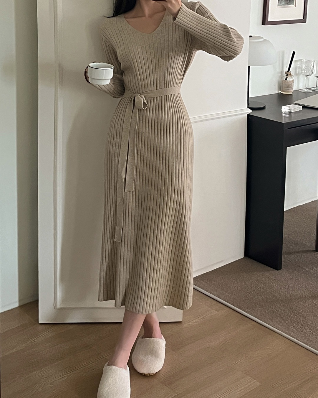 ストラップ付きリブニットロングワンピース韓国ファッション レディース