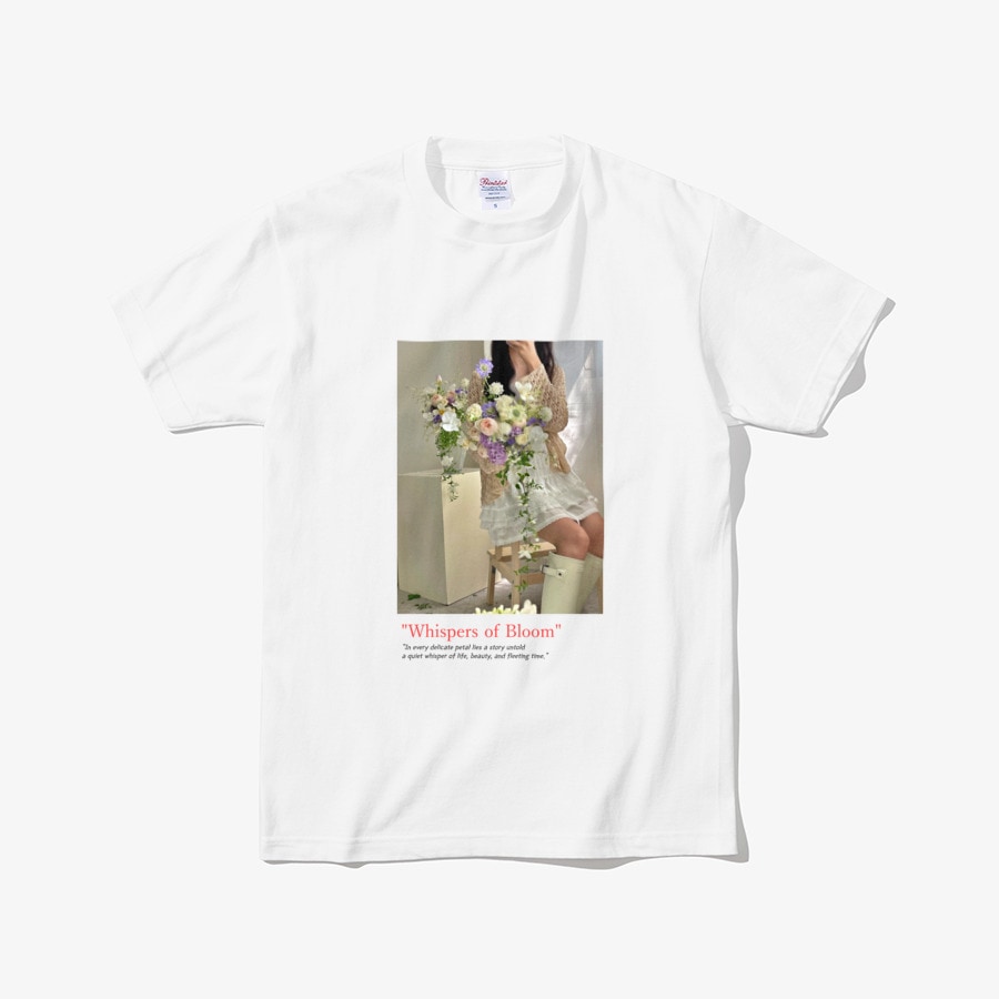 Whispers of Bloom ポドウグッズ レディースTシャツ プリントイメージ 花 デザイン フラワー 韓国