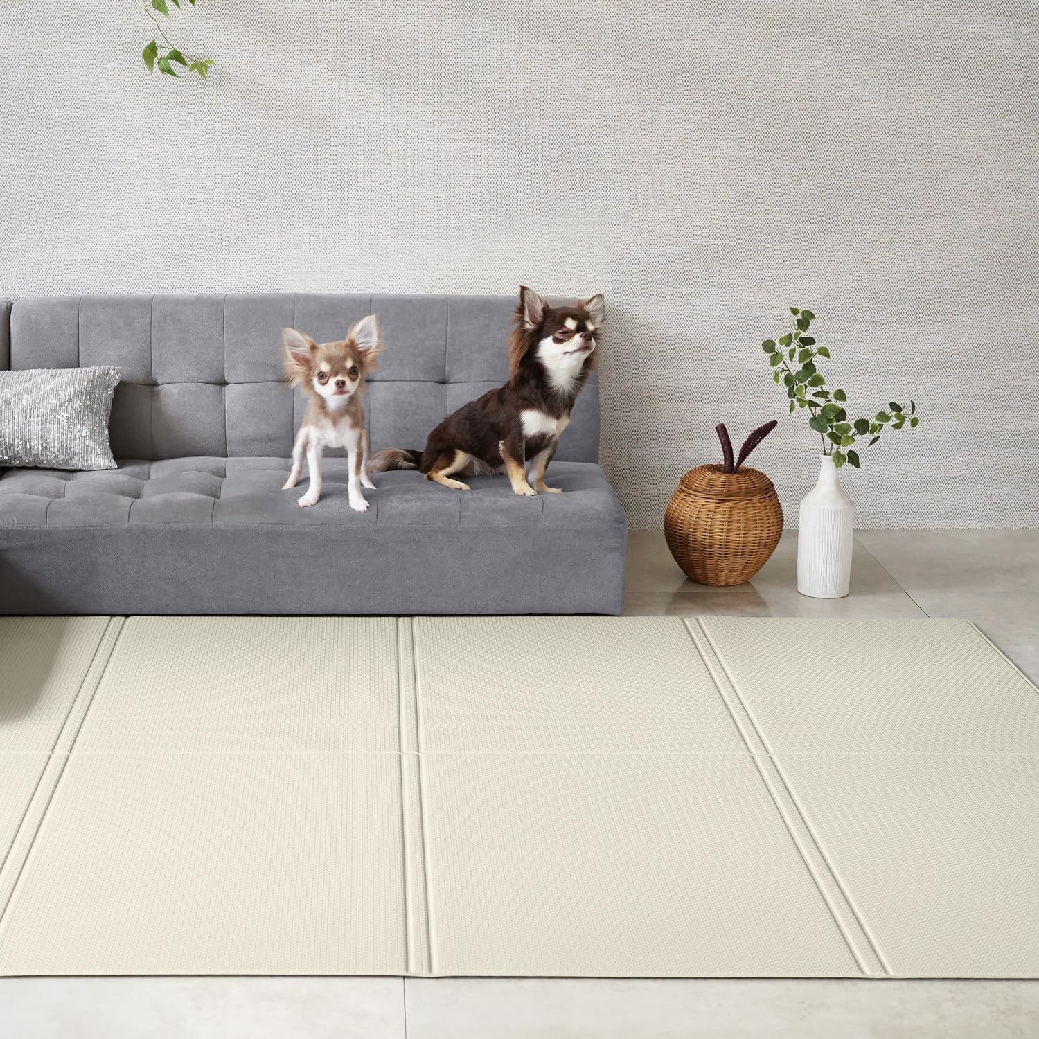 RK ペットマット 防水 PVC素材 折り畳み 大判 130×190cm カットできる 猫 犬用 国内抗菌検査実証&子供向け製品の品質検査実証 プレイマット フロアマット 床暖房対応 (アイボリー)