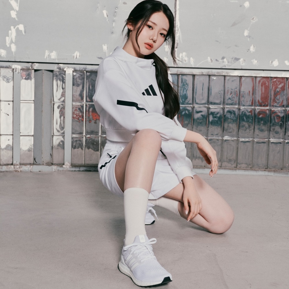 アディダス Z.N.E. スウェットシャツ W-ホワイト/JI7554 10,576円